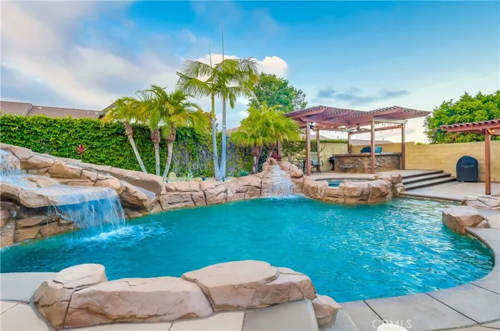 1319 Mount Rainier Road, Rancho Palos Verdes, California 90275