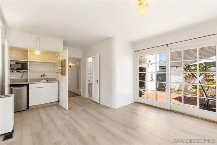 Bedroom has a small kitchenette in the closet but can be removed.