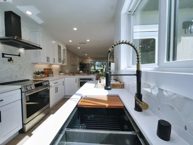 1209 Oakmont Drive 1, Walnut Creek, California 94595