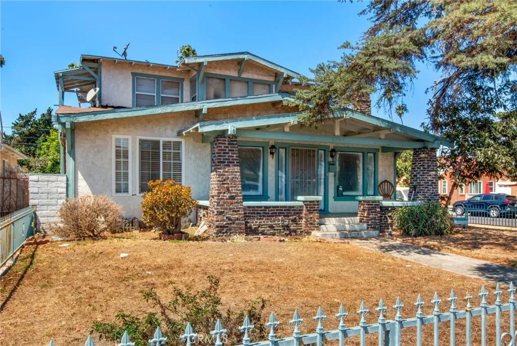 4301 Arlington Avenue, Los Angeles, California 90008 home-pic-1