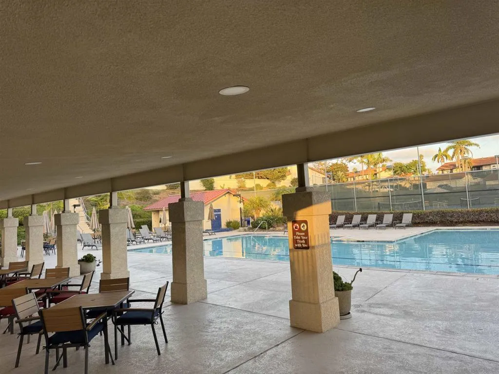 6915 Pear Tree Dr, Carlsbad, California 92011 home-pic-29