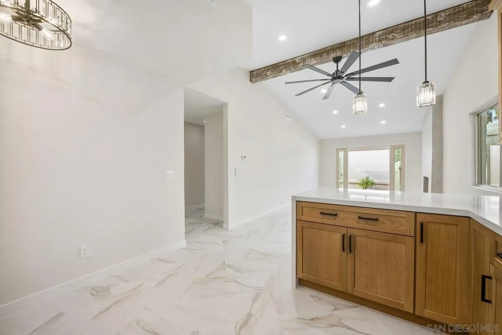 6915 Pear Tree Dr, Carlsbad, California 92011 home-pic-7