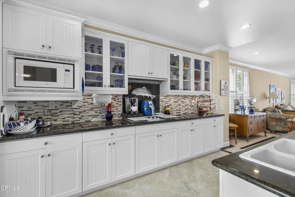 1547 Windshore Way, Oxnard, California 93035 home-pic-3