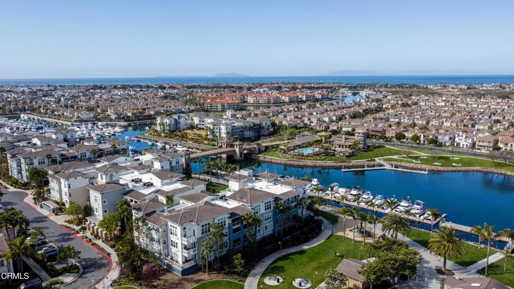 1547 Windshore Way, Oxnard, California 93035 home-pic-0