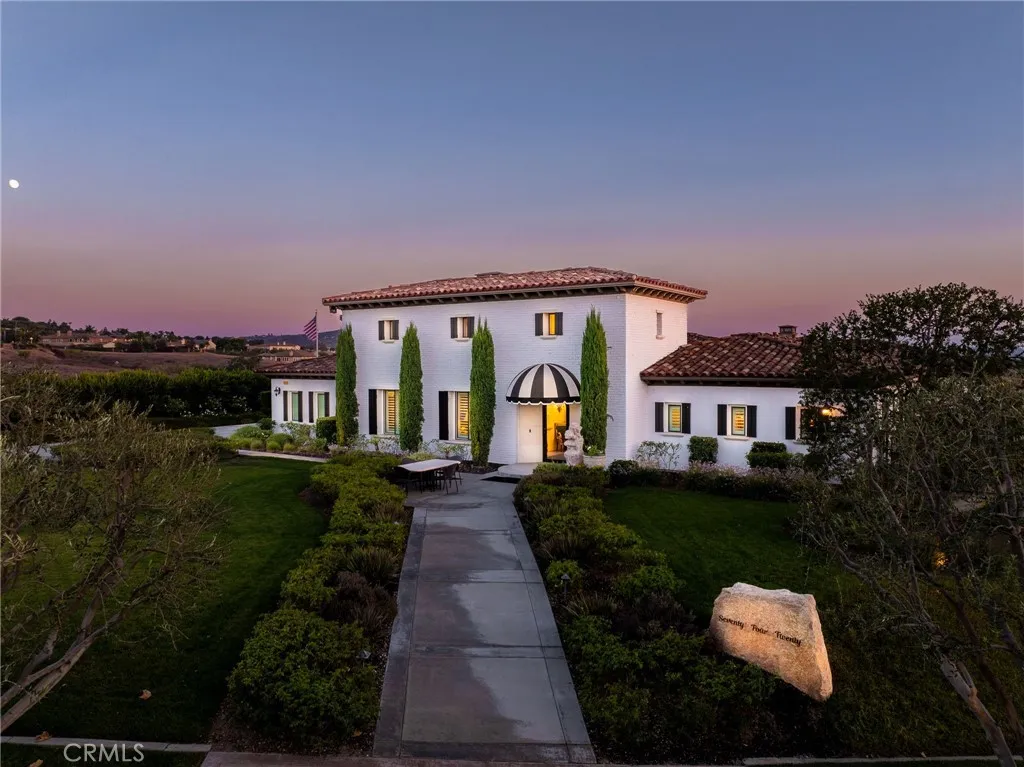 7420 Via Montecito, Riverside, California 92506, 5 Bedrooms Bedrooms, ,7 BathroomsBathrooms,Residential,For Sale,Via Montecito,IV25185627
