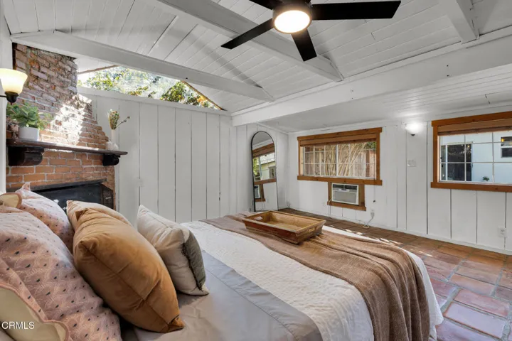 Guesthouse Primary Bedroom