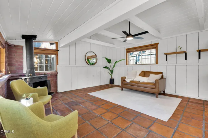 Inviting Guesthouse Living Area