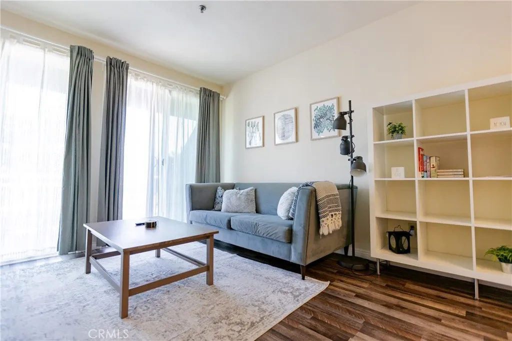 801 S 2nd Street 4, Alhambra, California 91801, 3 Bedrooms Bedrooms, ,2 BathroomsBathrooms,Residential Lease,For Rent,2nd,WS25185778
