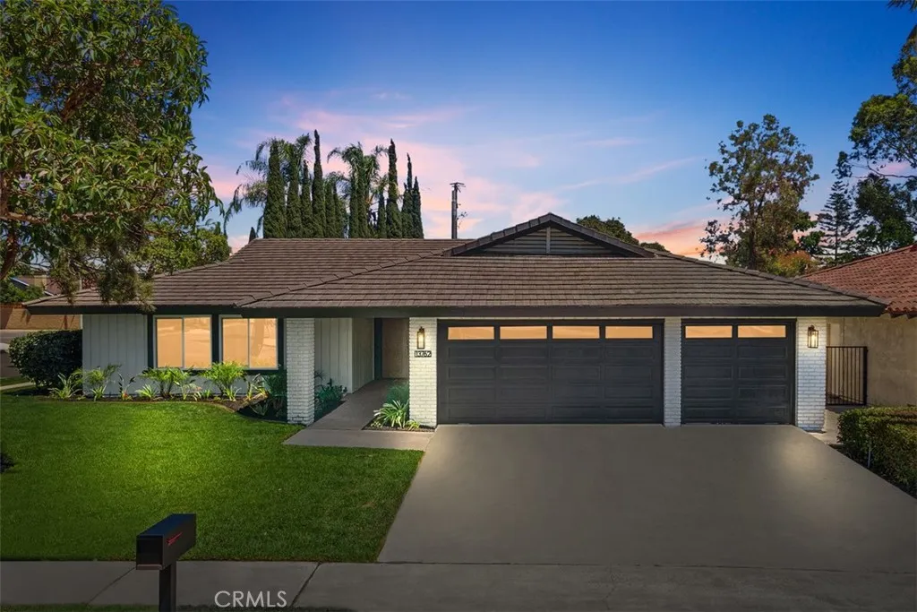 13762 Palace Way, Tustin, California 92780, 5 Bedrooms Bedrooms, ,3 BathroomsBathrooms,Residential,For Sale,Palace,OC25181161