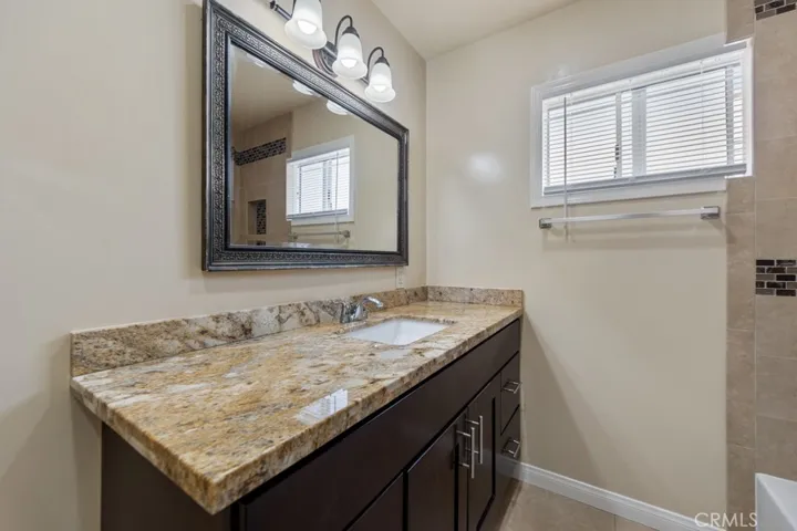 1271 E 7th Street, Long Beach, California 90813