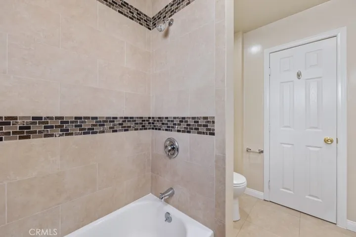 1271 E 7th Street, Long Beach, California 90813