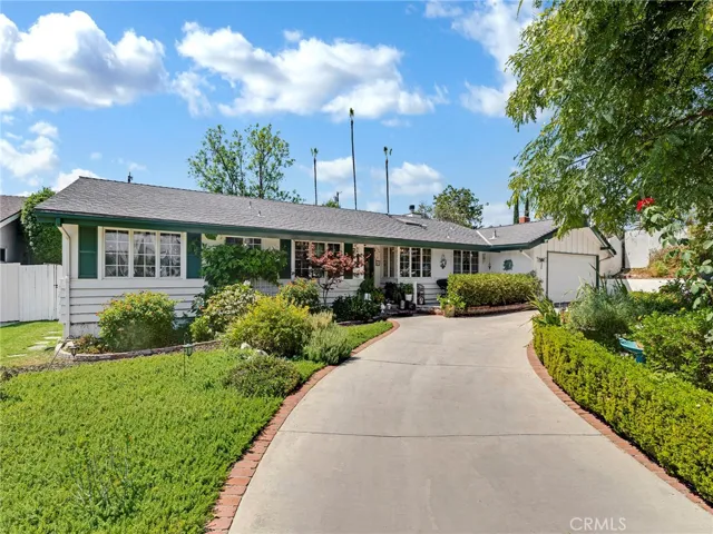23962 Crosson Drive, Woodland Hills, California 91367