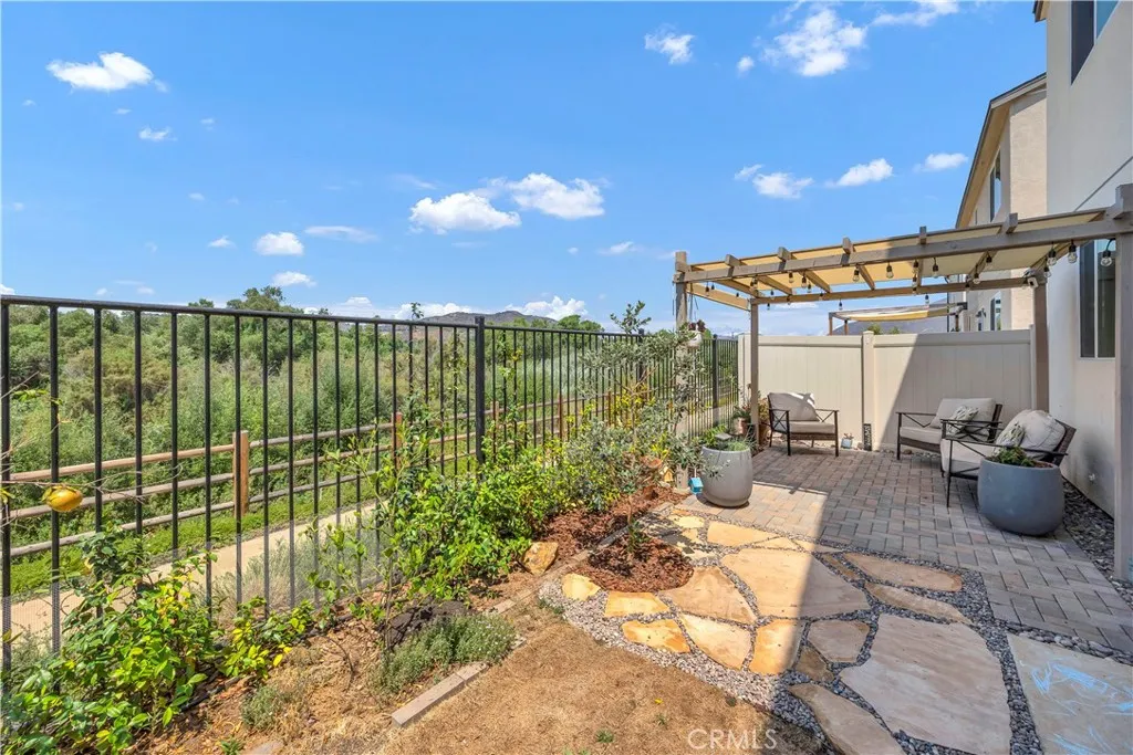 34758 Criollo Way, Fallbrook, California 92028 home-pic-18
