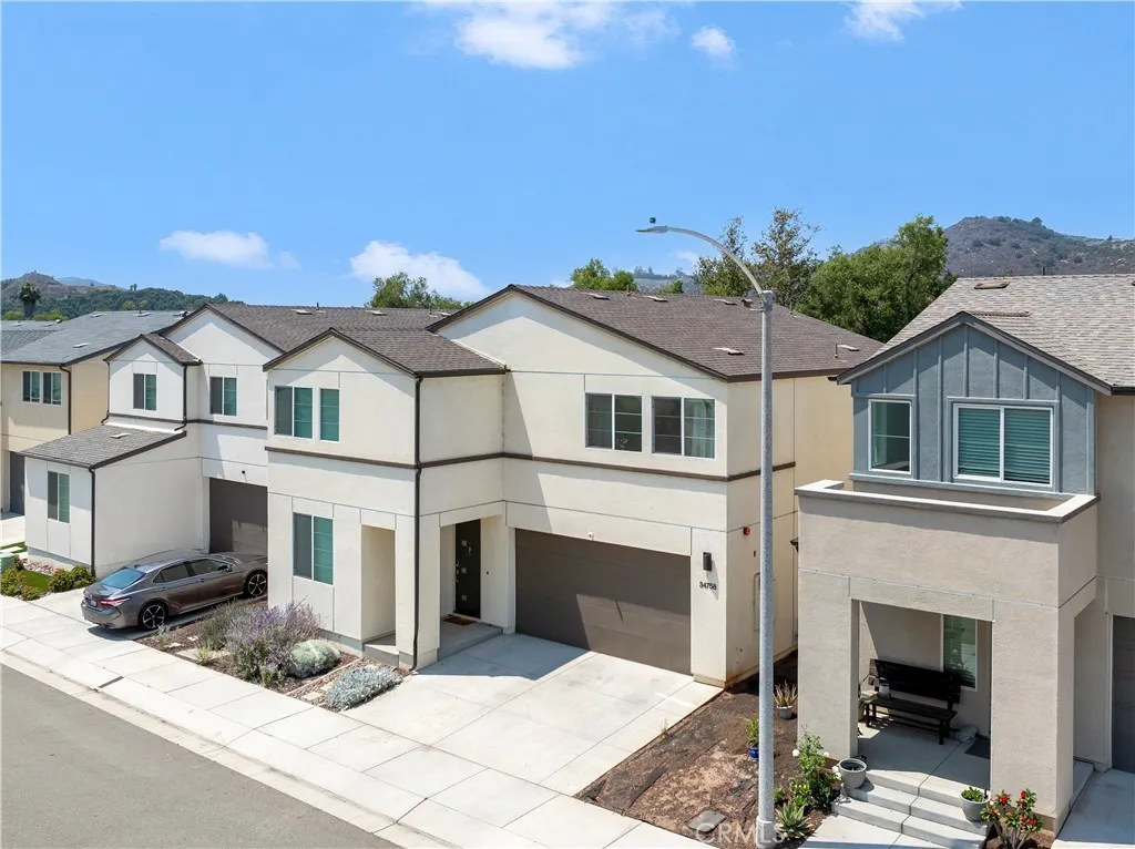 34758 Criollo Way, Fallbrook, California 92028 home-pic-1