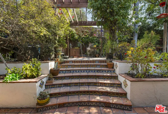 6105 Mount Angelus Drive, Los Angeles, California 90042