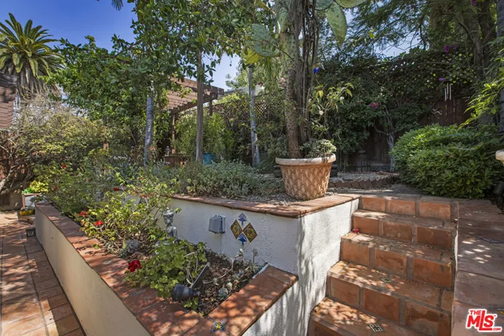6105 Mount Angelus Drive, Los Angeles, California 90042