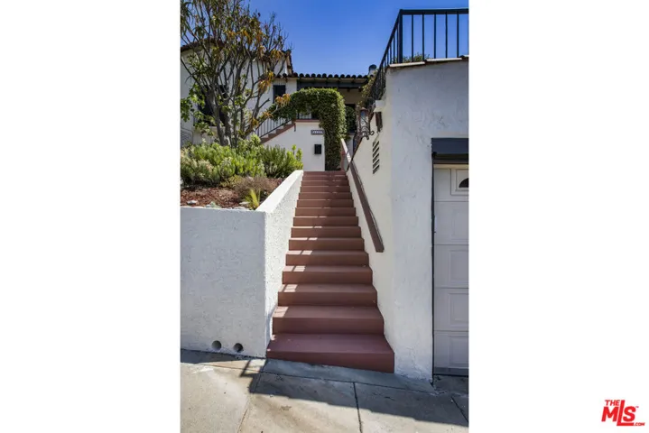 6105 Mount Angelus Drive, Los Angeles, California 90042