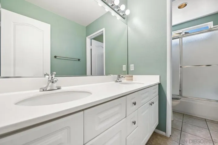 5329 Ruette De Mer, San Diego, California 92130