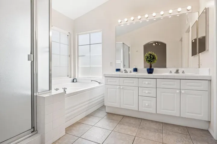 5329 Ruette De Mer, San Diego, California 92130