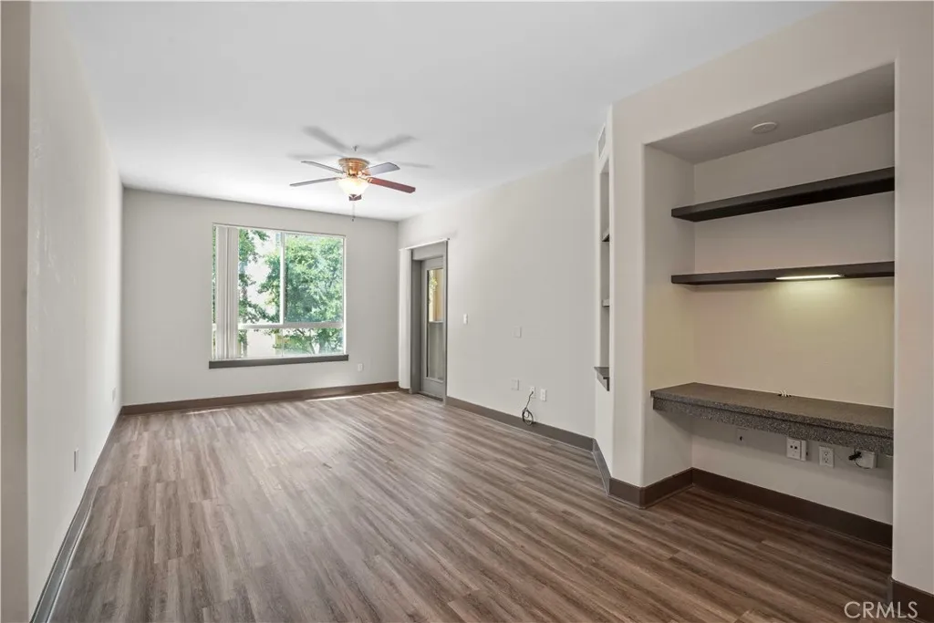 24595 Town Center Drive 3211, Valencia, California 91355 home-pic-3