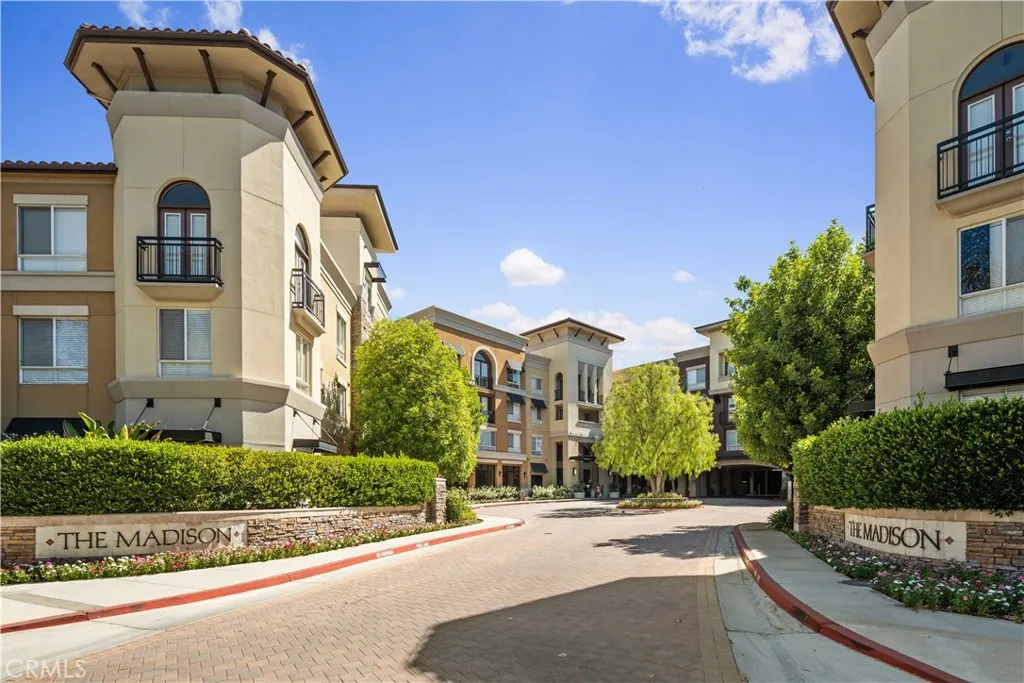 24595 Town Center Drive 3211, Valencia, California 91355 home-pic-14