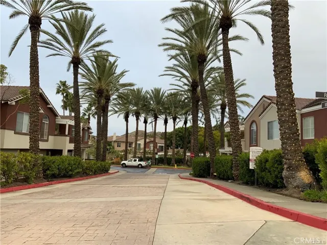 8 Santa Barbara Court, Lake Forest, California 92610