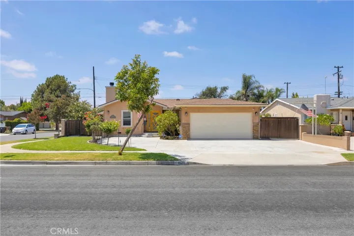 1521 S Dallas Drive, Anaheim, California 92804