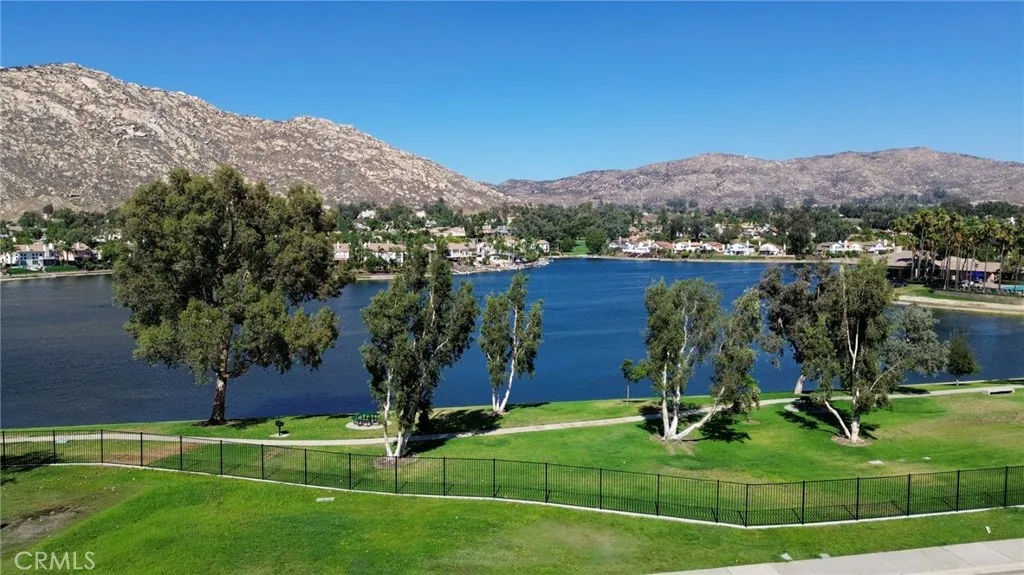 10086 Deville Drive, Moreno Valley, California 92557 home-pic-7