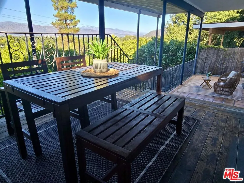 11689 Picturesque Drive, Studio City, California 91604 home-pic-32