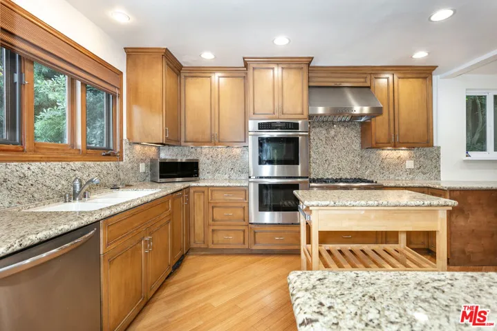12309 W Sunset Boulevard, Los Angeles, California 90049