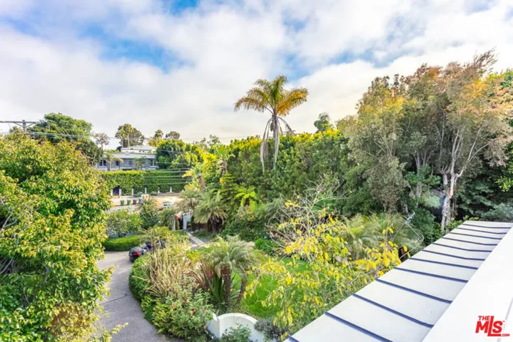 12309 W Sunset Boulevard, Los Angeles, California 90049
