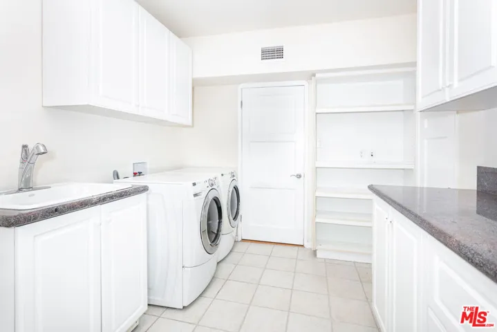 12309 W Sunset Boulevard, Los Angeles, California 90049