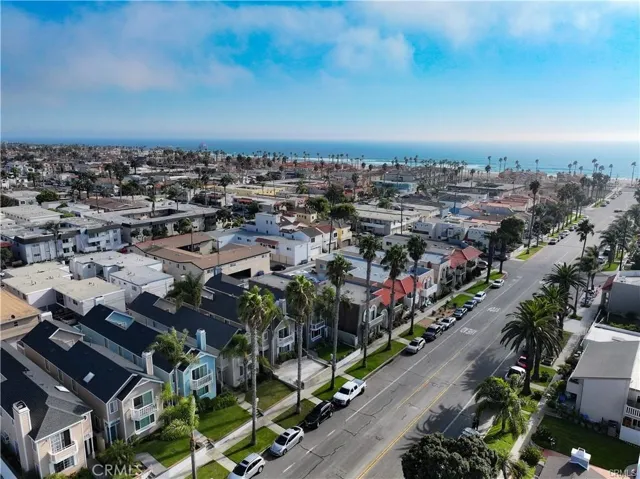 320 17th Street, Huntington Beach, California 92648