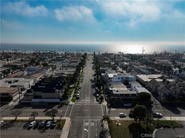 320 17th Street, Huntington Beach, California 92648