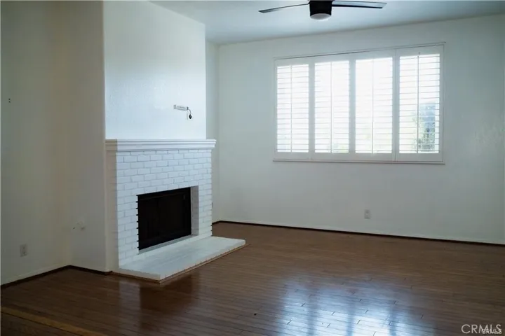 320 17th Street, Huntington Beach, California 92648