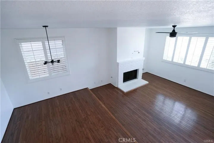 320 17th Street, Huntington Beach, California 92648