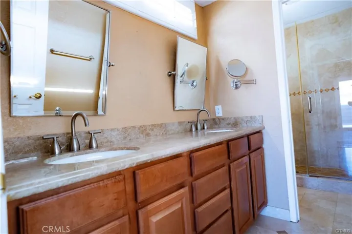 320 17th Street, Huntington Beach, California 92648