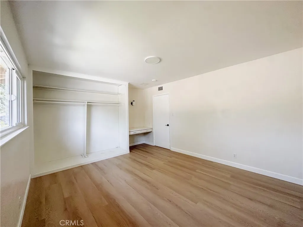1124 N Soldano Drive, Azusa, California 91702 home-pic-12