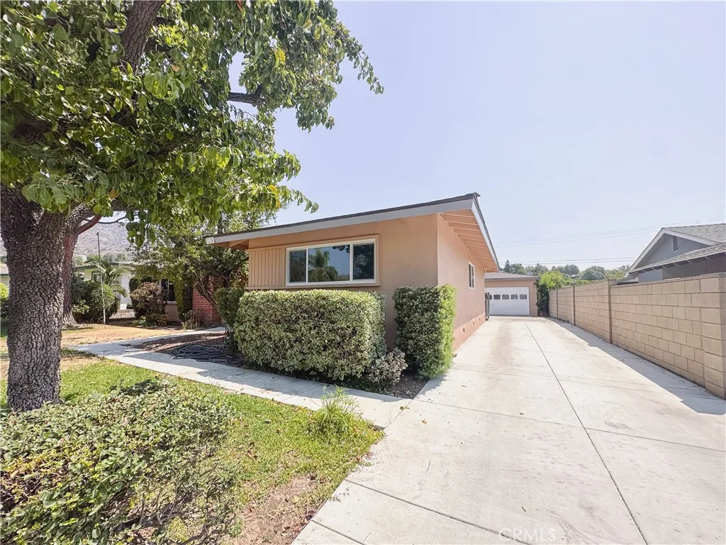 1124 N Soldano Drive, Azusa, California 91702 home-pic-20