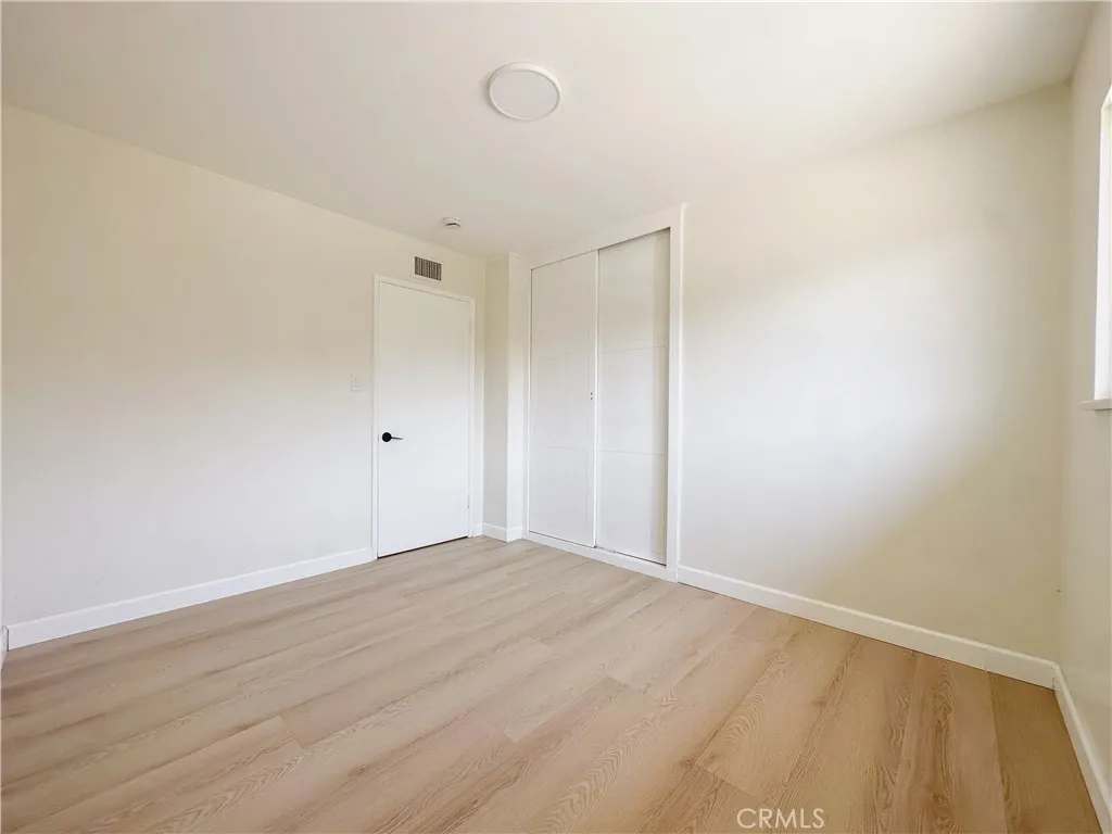 1124 N Soldano Drive, Azusa, California 91702 home-pic-10