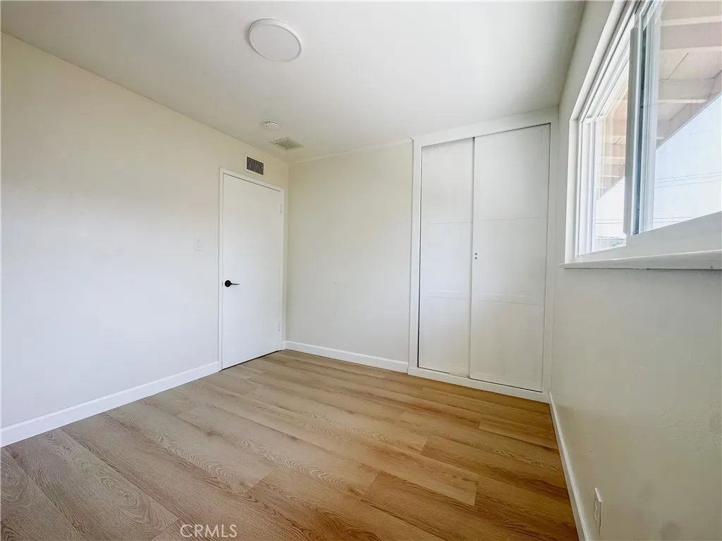 1124 N Soldano Drive, Azusa, California 91702 home-pic-11