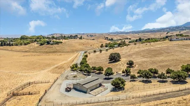 275 Nicholson Drive, Hollister, California 95023