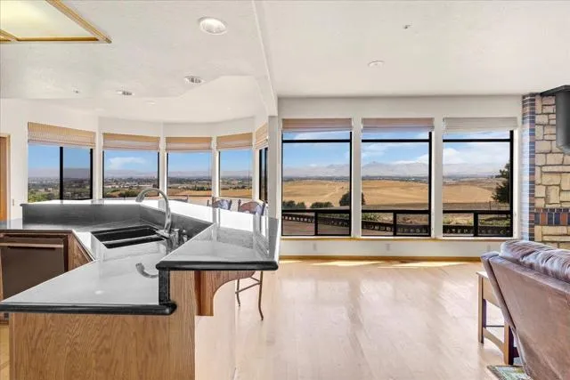 275 Nicholson Drive, Hollister, California 95023