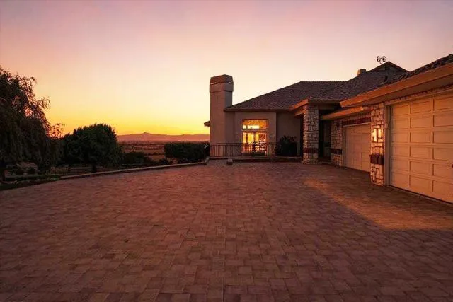 275 Nicholson Drive, Hollister, California 95023