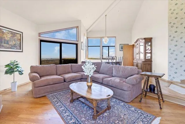 275 Nicholson Drive, Hollister, California 95023