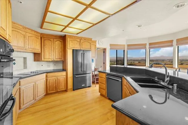 275 Nicholson Drive, Hollister, California 95023