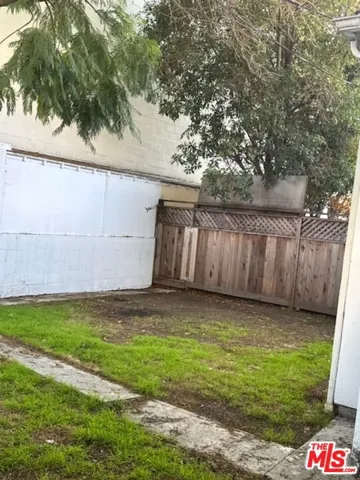 1543 11th Street D, Santa Monica, California 90401