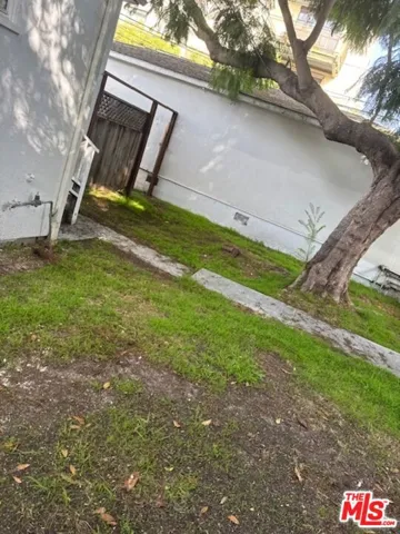 1543 11th Street D, Santa Monica, California 90401