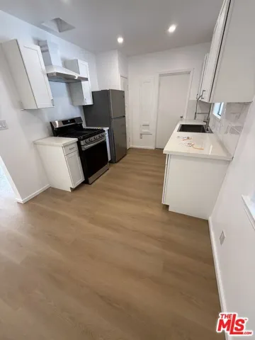 Dining area facing kitchen