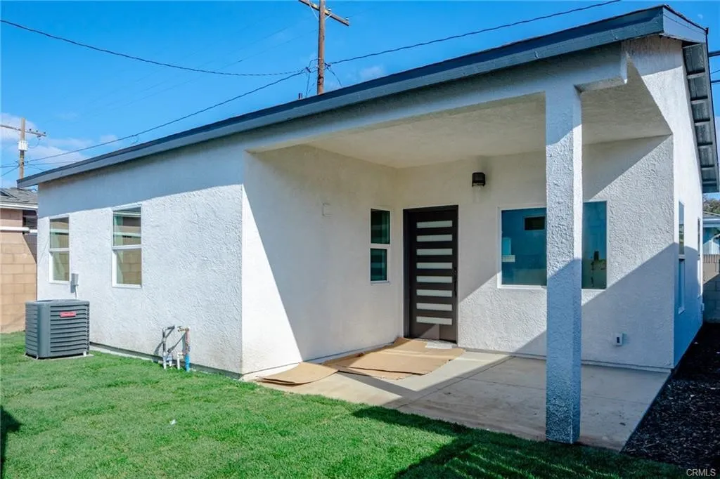5916 Walnut Avenue, Long Beach, California 90805 home-pic-19